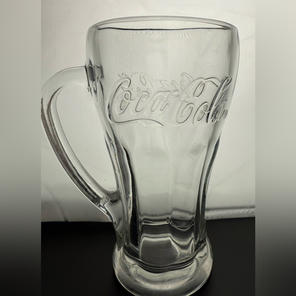 Coca Cola 14oz glass mug. Vintage & collectible.